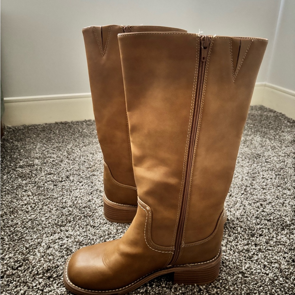 Target Tan Boots - Picture 2 of 4